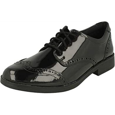 Aubrie Craft Jugendliche Patentschuhe Schwarz Clarks