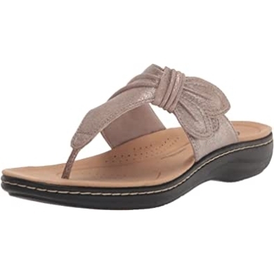 Clarks Laurieann Rae Flache Damensandale Aus Synthetischem Taupe-metallic
