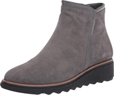 Clarks Sharon Heights Modestiefel Für Damen Aus Grauem Wildleder