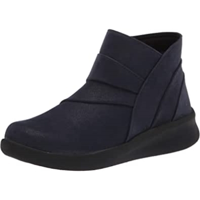 Clarks Sillian 20 Rise Ankle Boot Marine Synthetik Für Damen