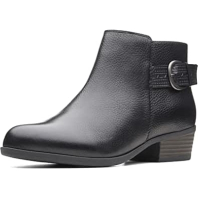 Addiy Kara Ledermandelzehen-stiefeletten Für Damen Clarks Schwarz