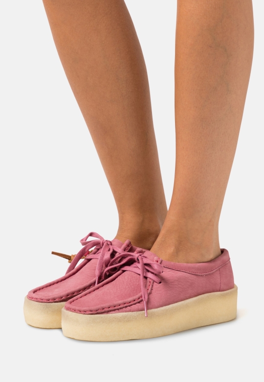 Pink Clarks Wallabee Cup Lässige Schnürschuhe