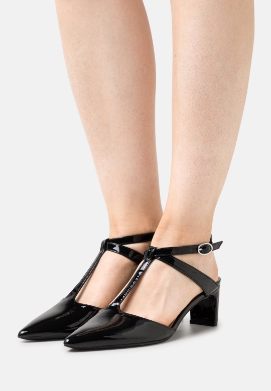 Clarks Klassische Schwarze Absätze
