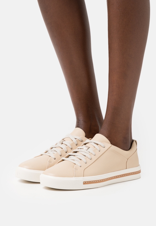 Clarks Hellsand Un Maui Spitzenturnschuhe