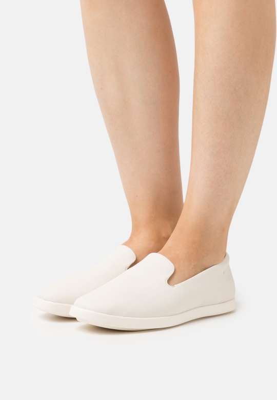Weiße Ace Lite Slip-ons Clarks