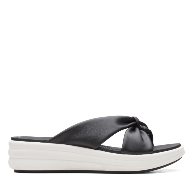 Black Clarks Driften Durch Schwarz