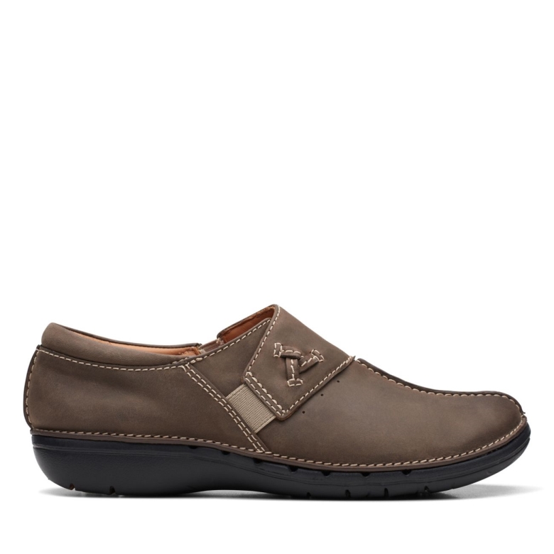 Braun Un Schleife Mit Braunen Clarks
