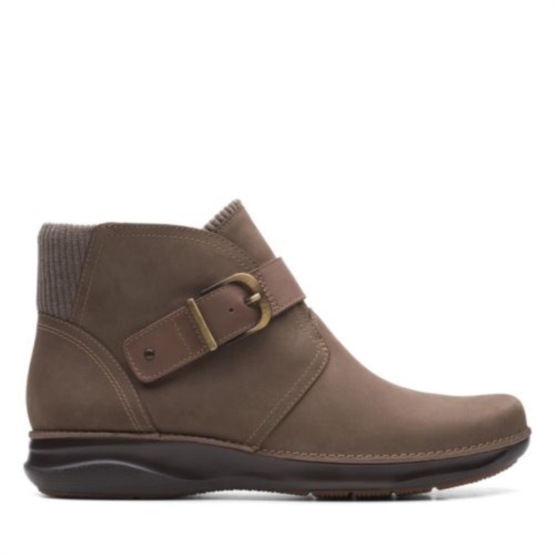 Appley Mid Clarks Taupe Nubuk