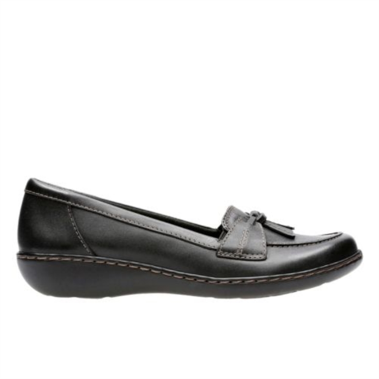 Ashland-blase Schwarze Clarks