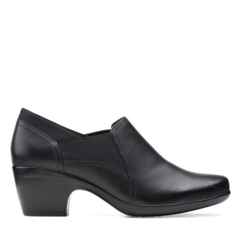 Schwarze Emily Amelia Clarks