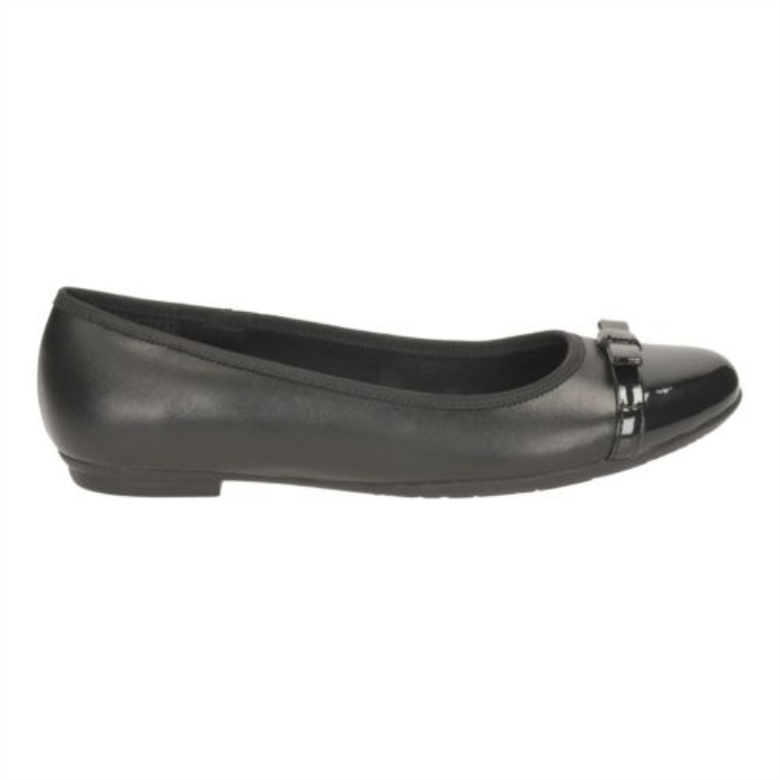 Schwarzes Leder Clarks Tizz Fizz Jnr- F Fit