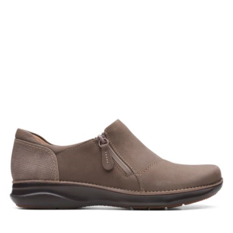 Clarks Taupefarbener Nubukapfel-reißverschluss