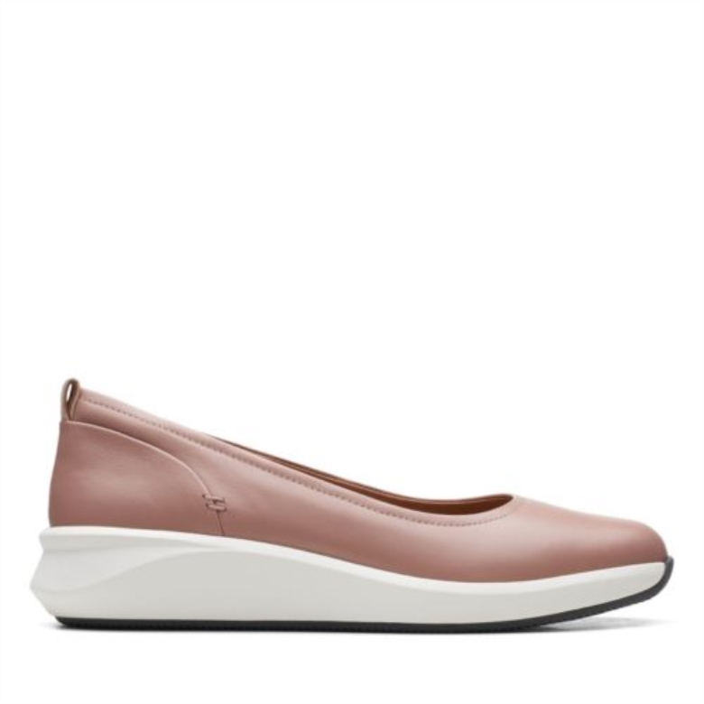 Staubrosa Führt Clarks Un Rio Vibe