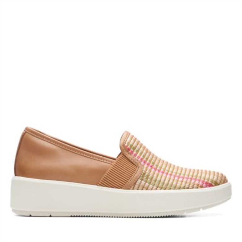 Layton Petal Light Tan Kombi Clarks