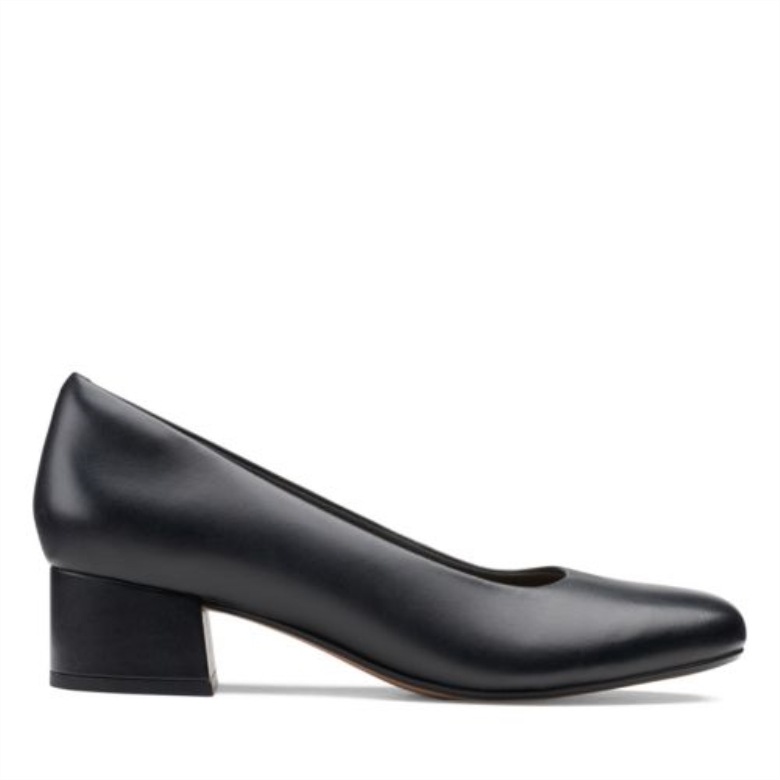 Marilyn Leah Clarks Schwarzes Leder