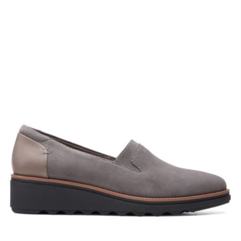 Sharon Dolly Clarks Grau