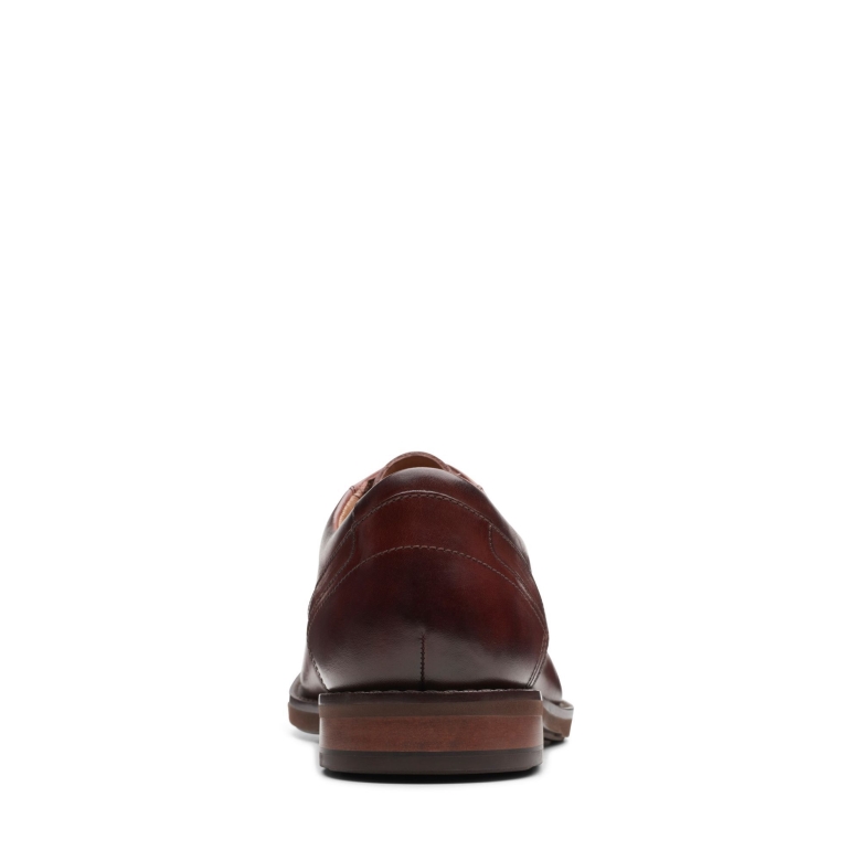 Clarks Braunes Leder Un Hugh Spitze