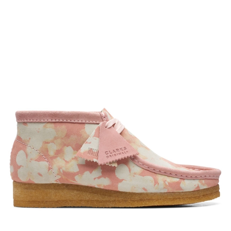 Rosé Geblümter Clarks Wallabee-Stiefel