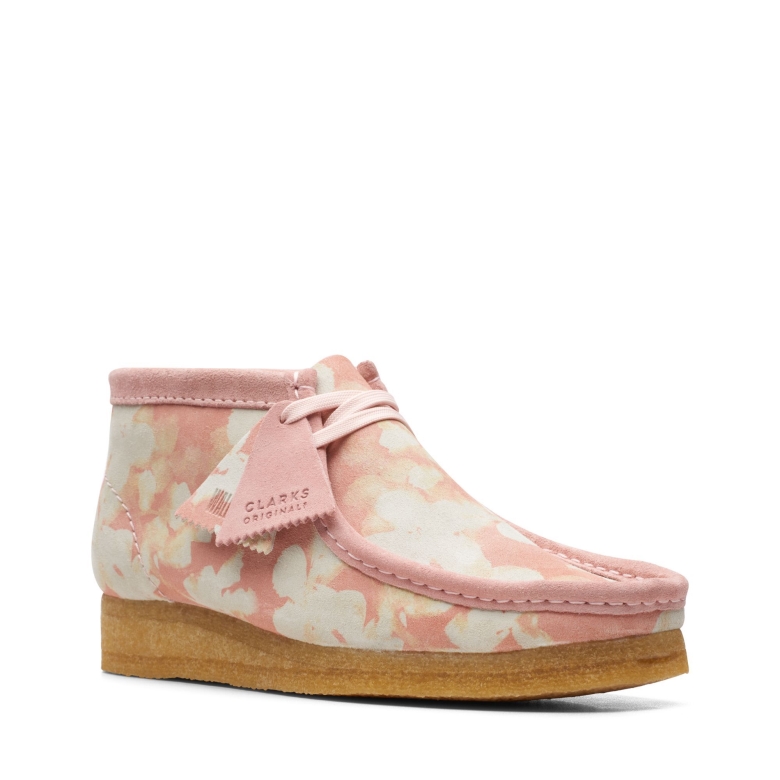 Rosé Geblümter Clarks Wallabee-Stiefel