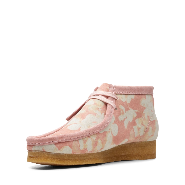 Rosé Geblümter Clarks Wallabee-Stiefel