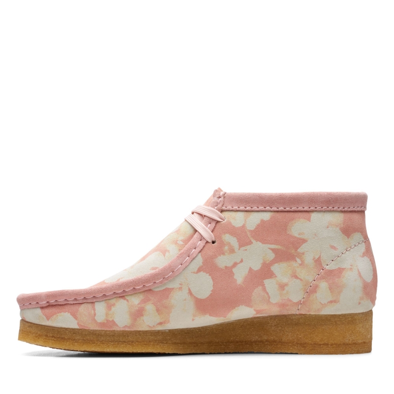 Rosé Geblümter Clarks Wallabee-Stiefel