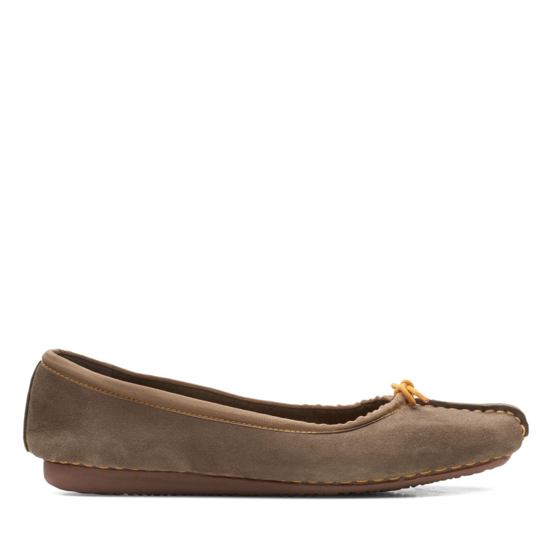 Dunkeloliv Wildleder Clarks Freckle Ice