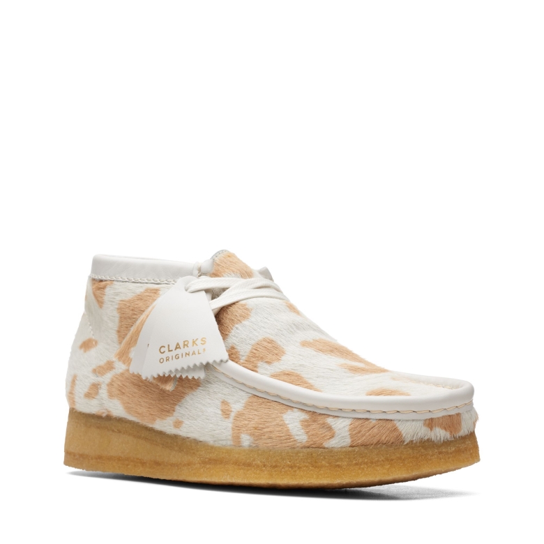 Clarks Wallabee Boots Hellbrauner Kuhaufdruck