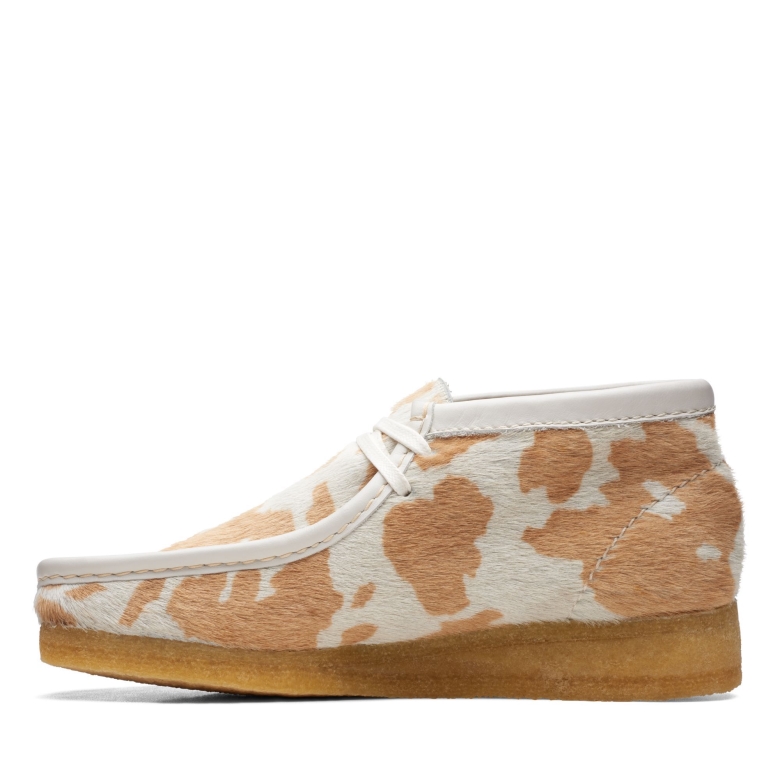 Clarks Wallabee Boots Hellbrauner Kuhaufdruck
