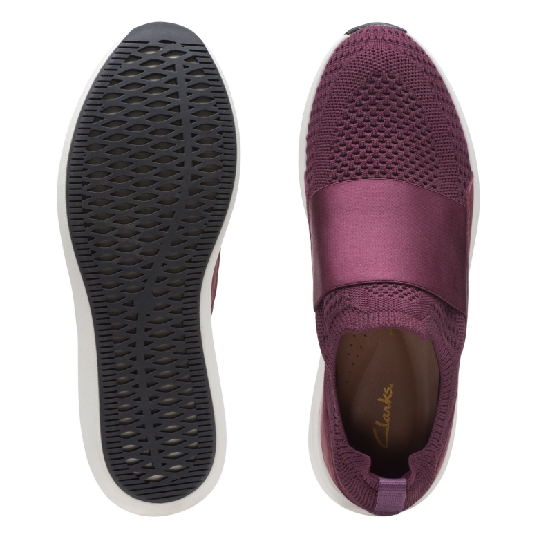 Ein Lila Strick Clarks River