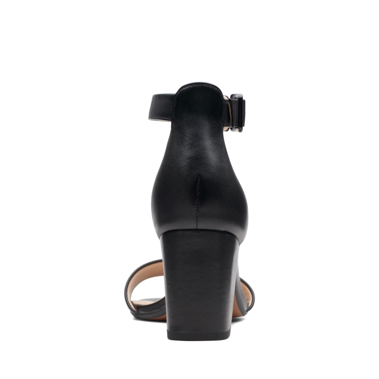 Deva Mae Clarks Aus Schwarzem Leder