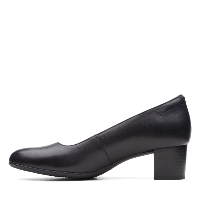 Clarks Linnae Pumps Aus Schwarzem Leder