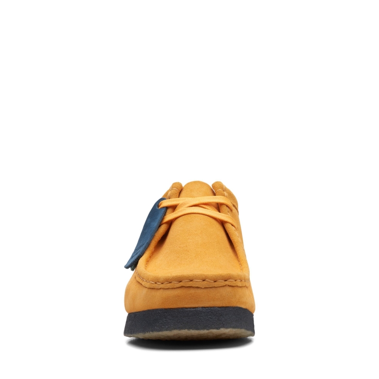 Gelbe/blaue Wallabee Clarks