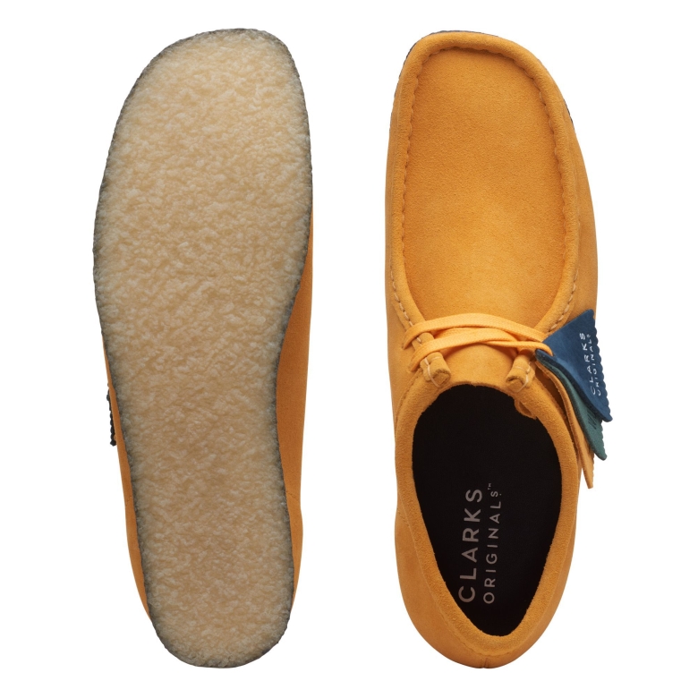 Gelbe/blaue Wallabee Clarks
