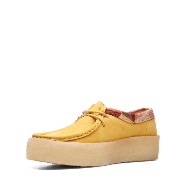 Gelbe Nubuk Clarks Wallabee Tasse