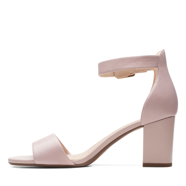 Clarks Staubige Rose Deva Mae