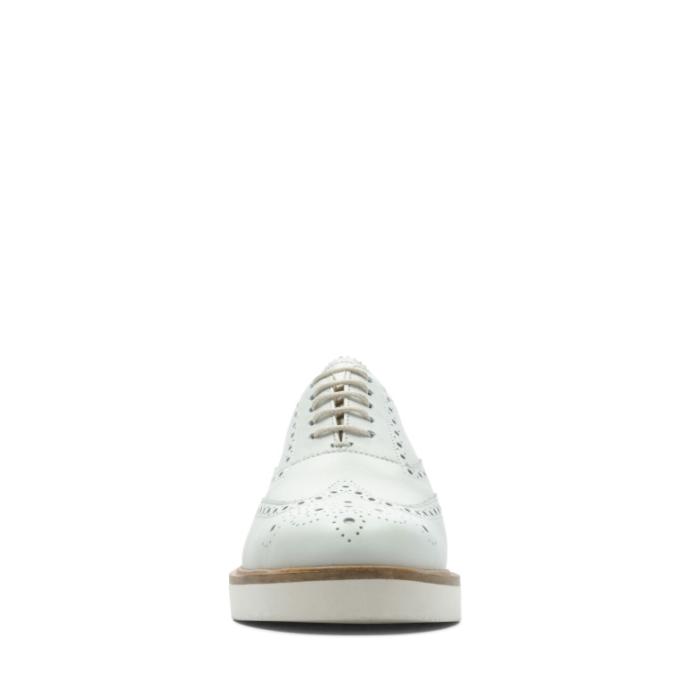 Weiß Leder Baille Brogue Clarks