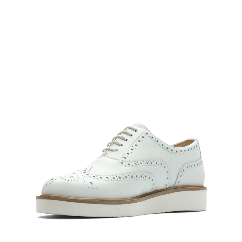Weiß Leder Baille Brogue Clarks
