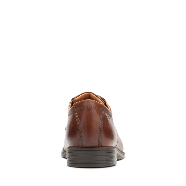 Clarks Dunkelbrauner Tilden Walk Aus Leder