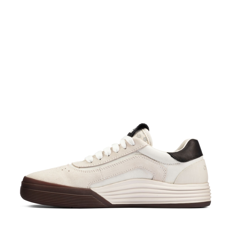 Cica Und Clarks Aus Weißem Wildleder