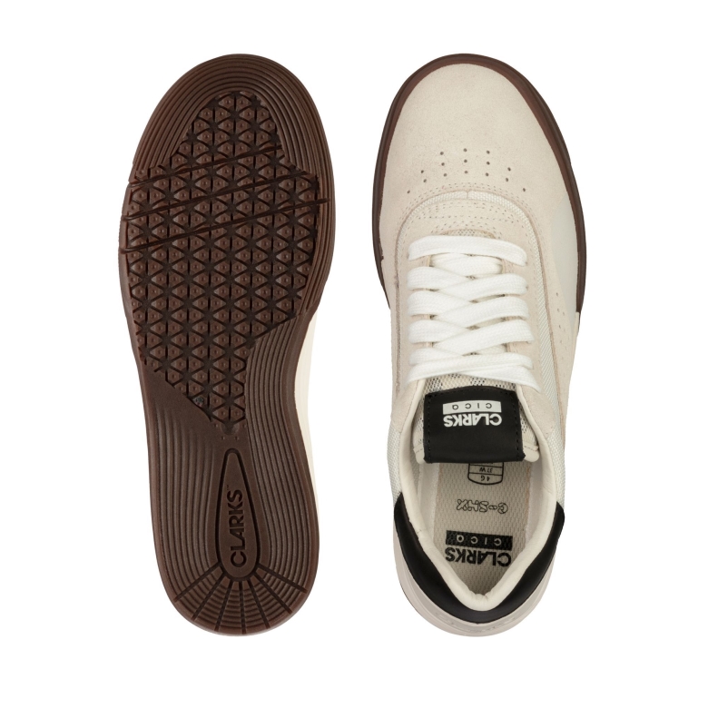 Cica Und Clarks Aus Weißem Wildleder