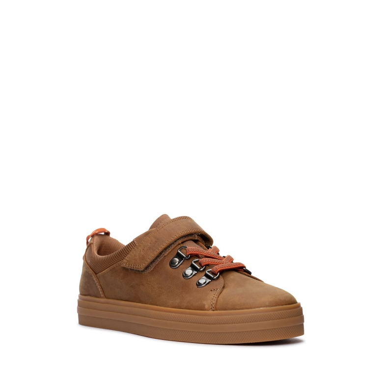 Tan Clarks Nova Bar K