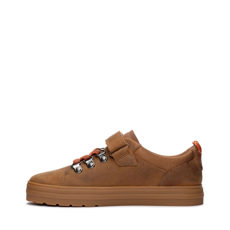 Tan Clarks Nova Bar K