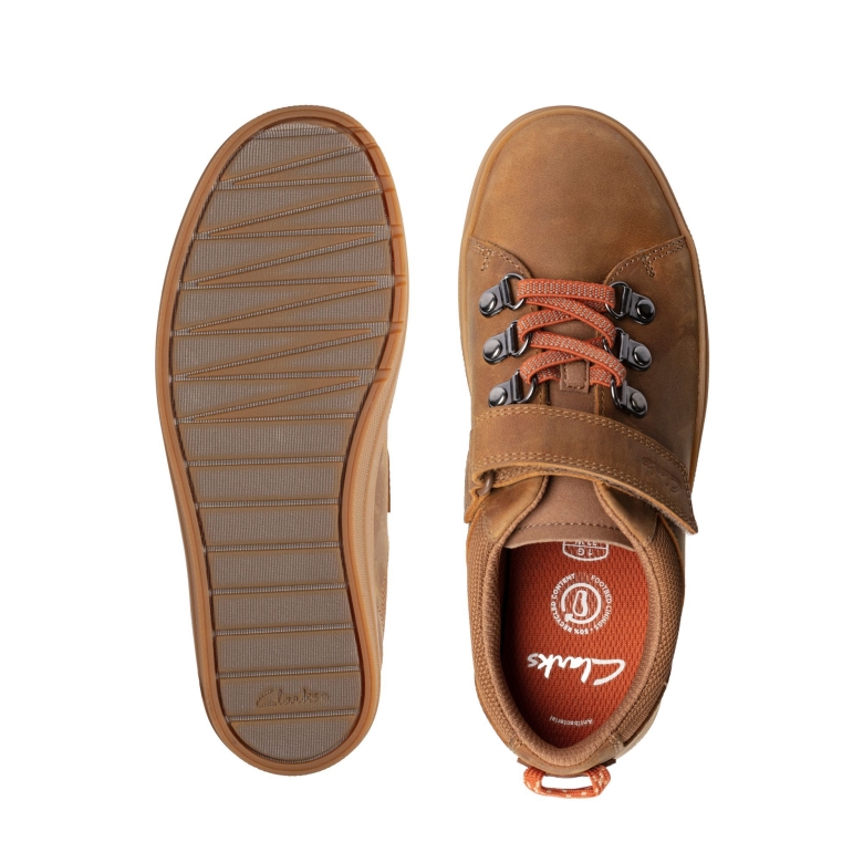 Tan Clarks Nova Bar K