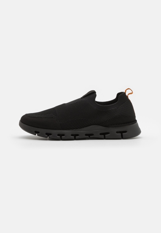 Natur X Ease Sneaker Schwarz Clarks
